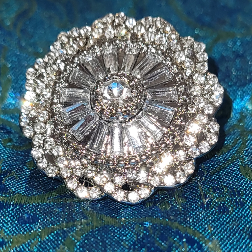 10 mm Women's  Cocktsil Ring - Picture 2 of 2